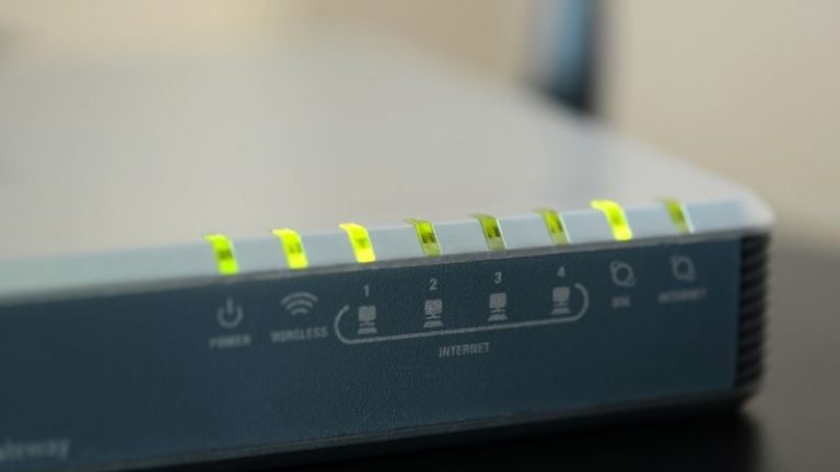 How To Fix The Yellow Light On Verizon Router? (3 Easy Ways)
